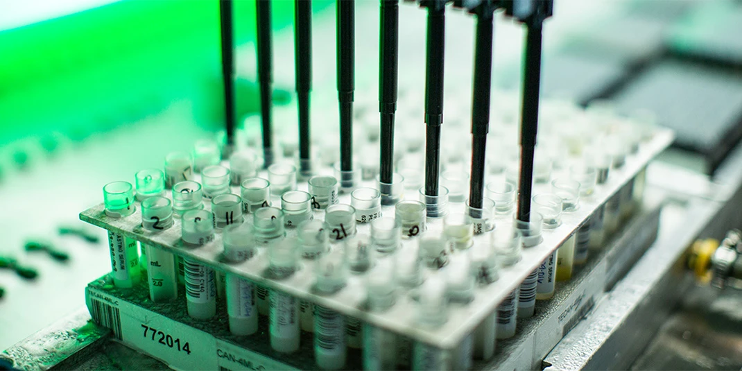 Liquid handler with tubes