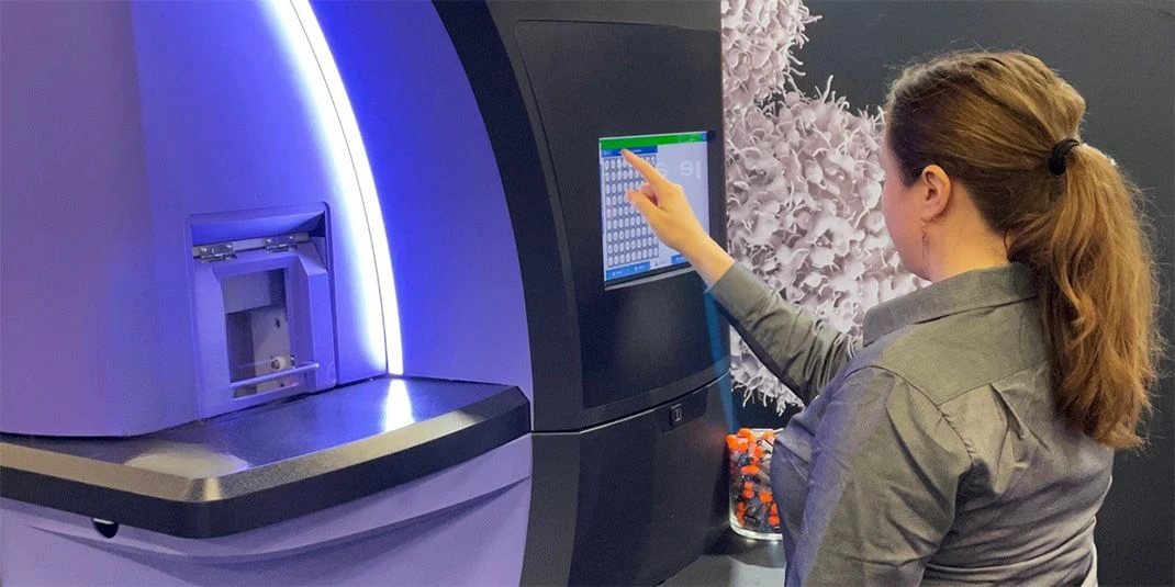 Closeup of Erica Waller interacting with the Azenta CryoArc Pico