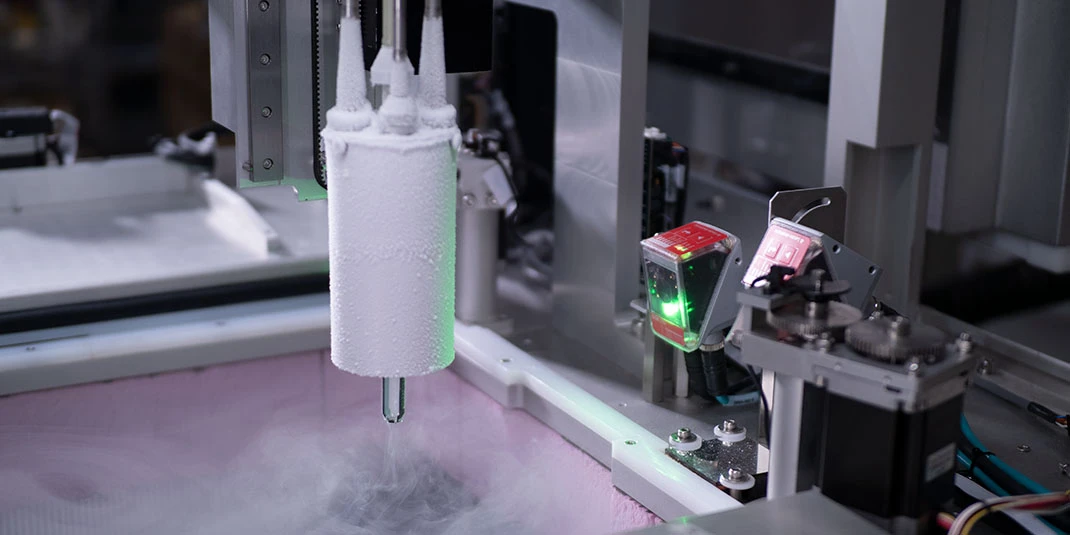 Automated cryogenic tube picker